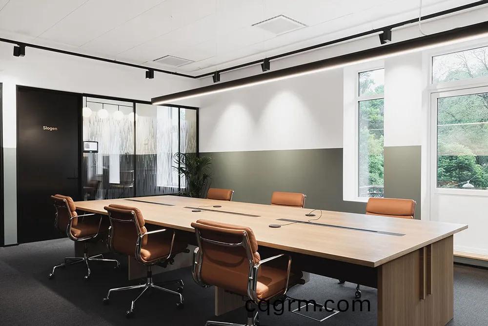 辦公傢具分(fen)類有哪些特點